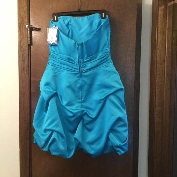 David’s Bridal Malibu Short Satin Strapless Dress - Picture 4 of 6